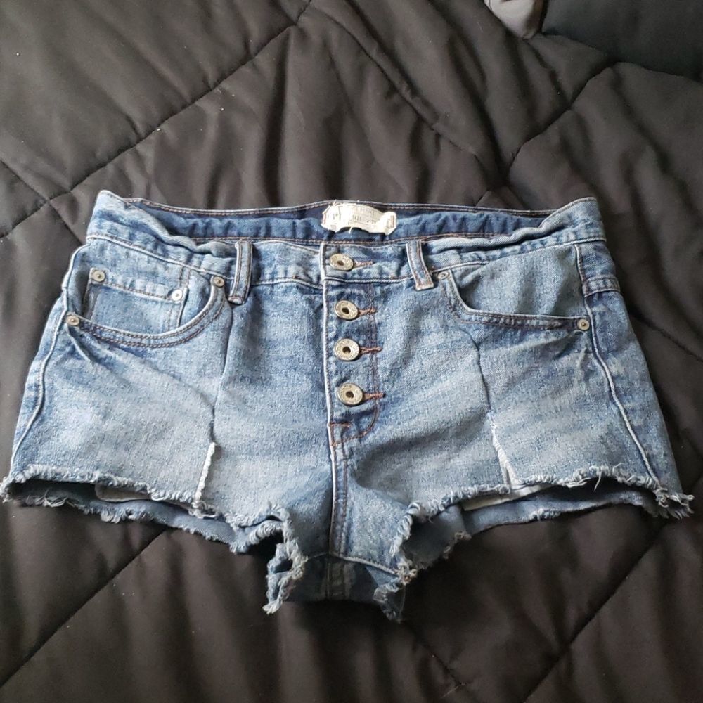 — Free People — High waisted shorts 